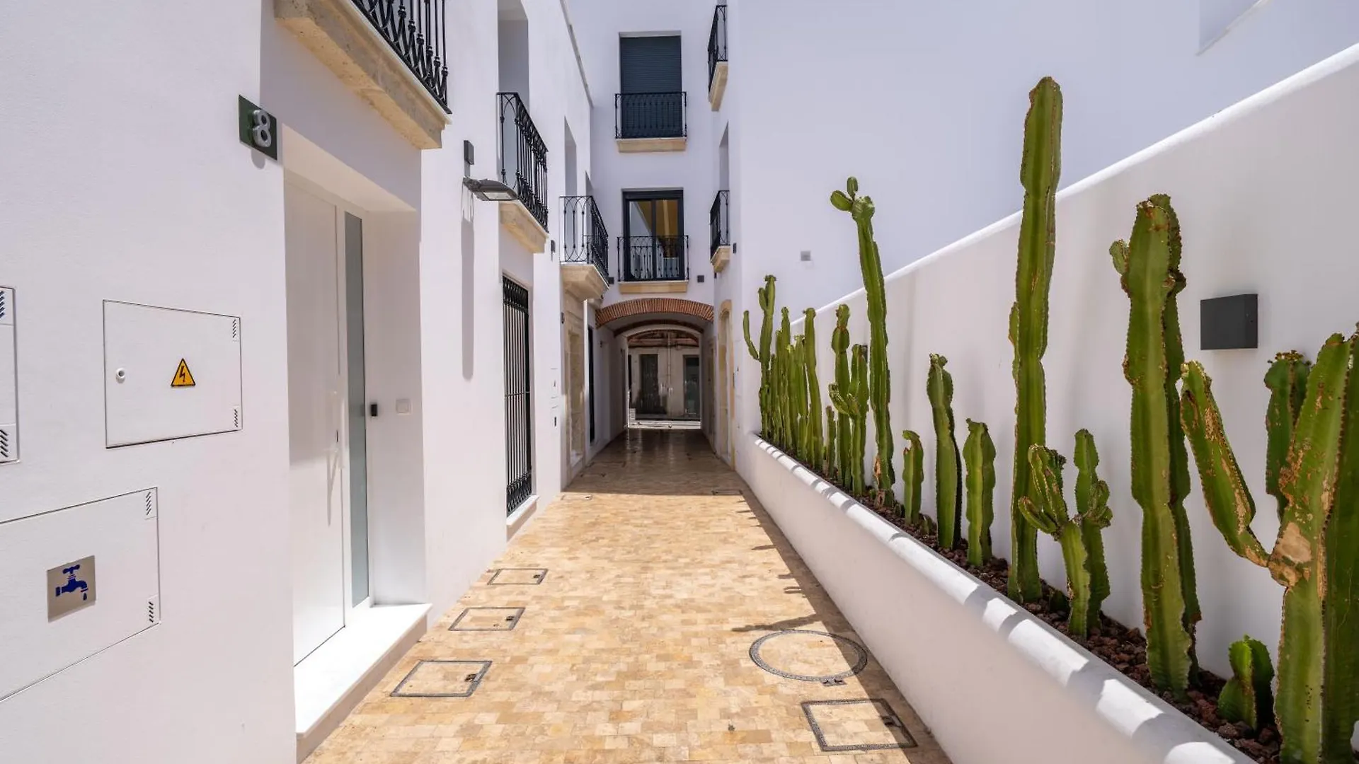 Moott Homes Suites Arco De Braulio Duplex 4 Almería 0*,