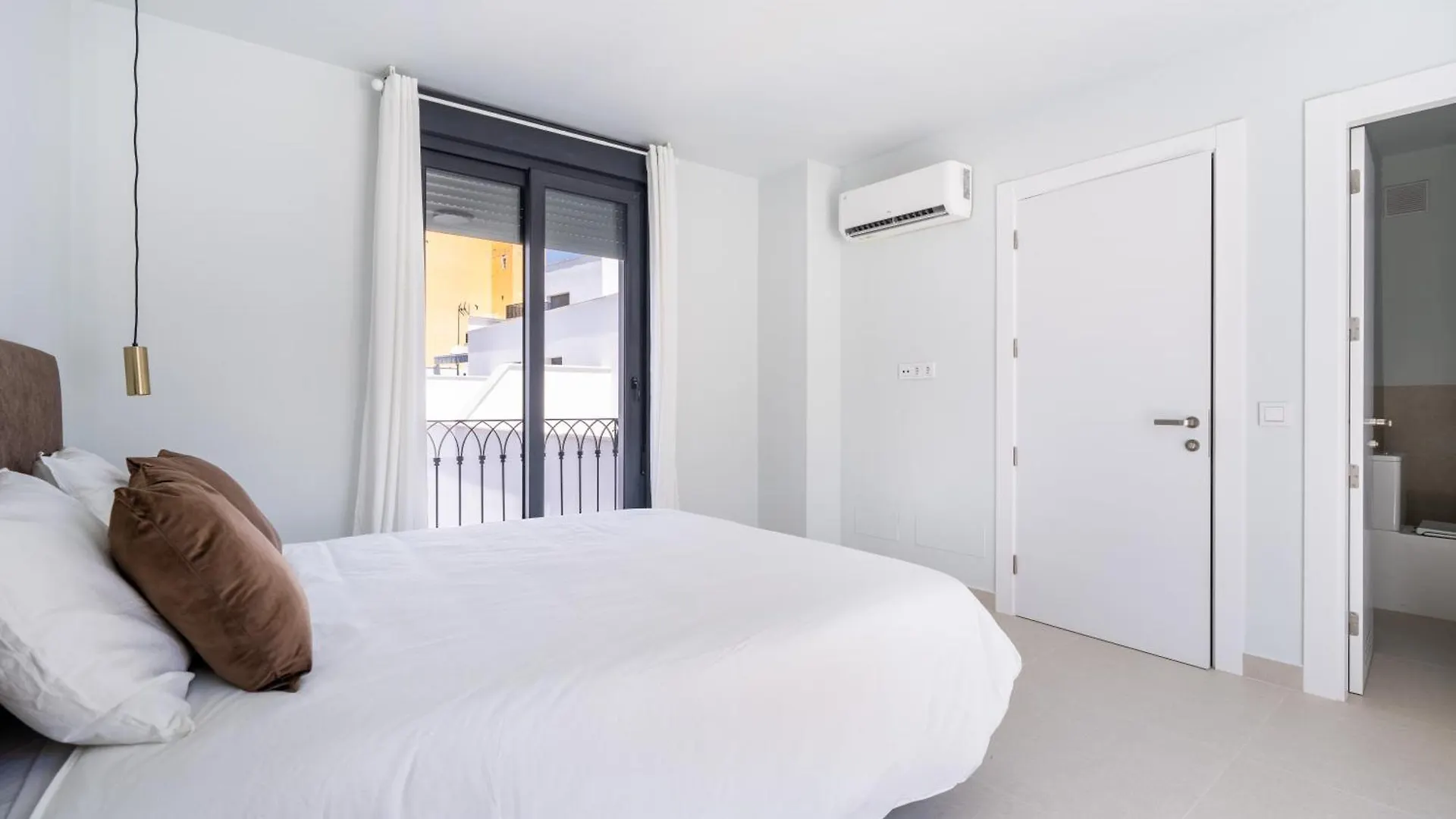 Apartament Moott Homes Suites Arco De Braulio Duplex 4 Almería