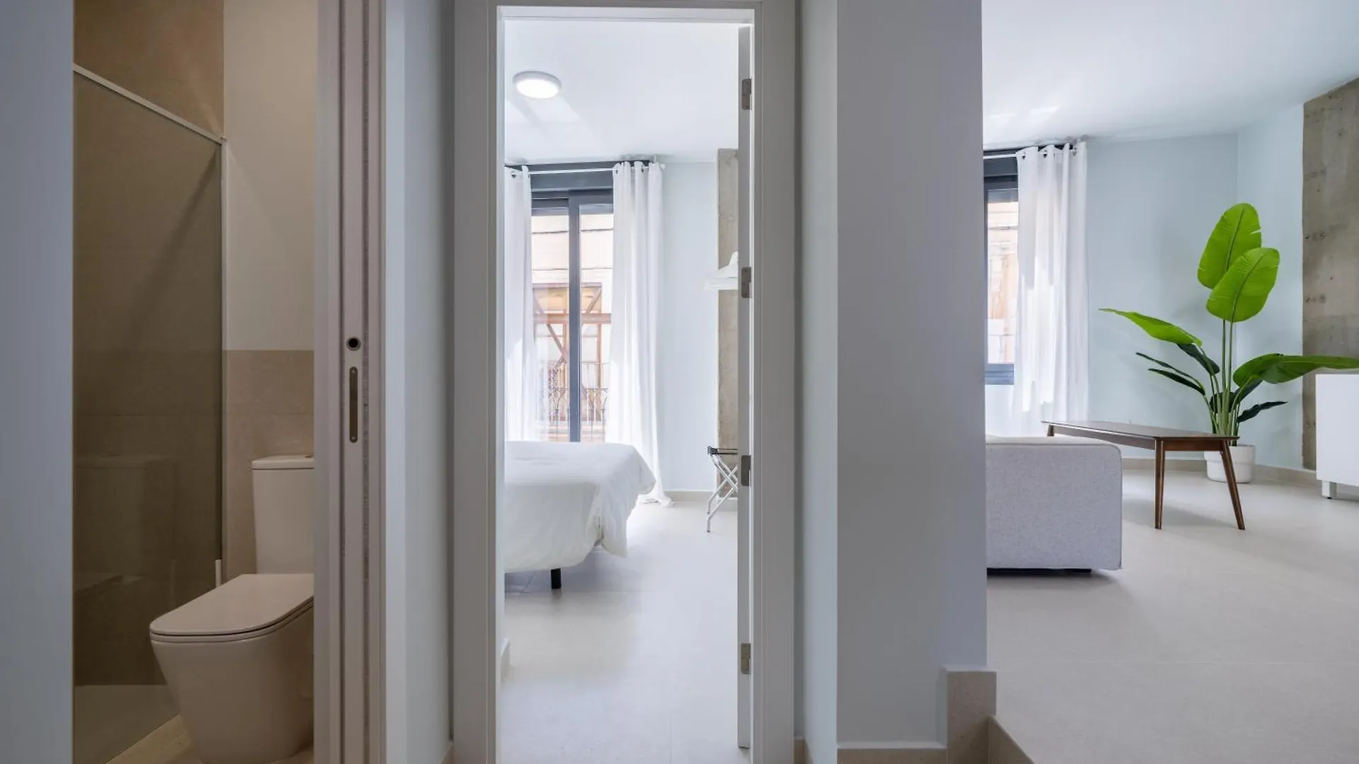 Moott Homes Suites Arco De Braulio Duplex 4 アルメリア
