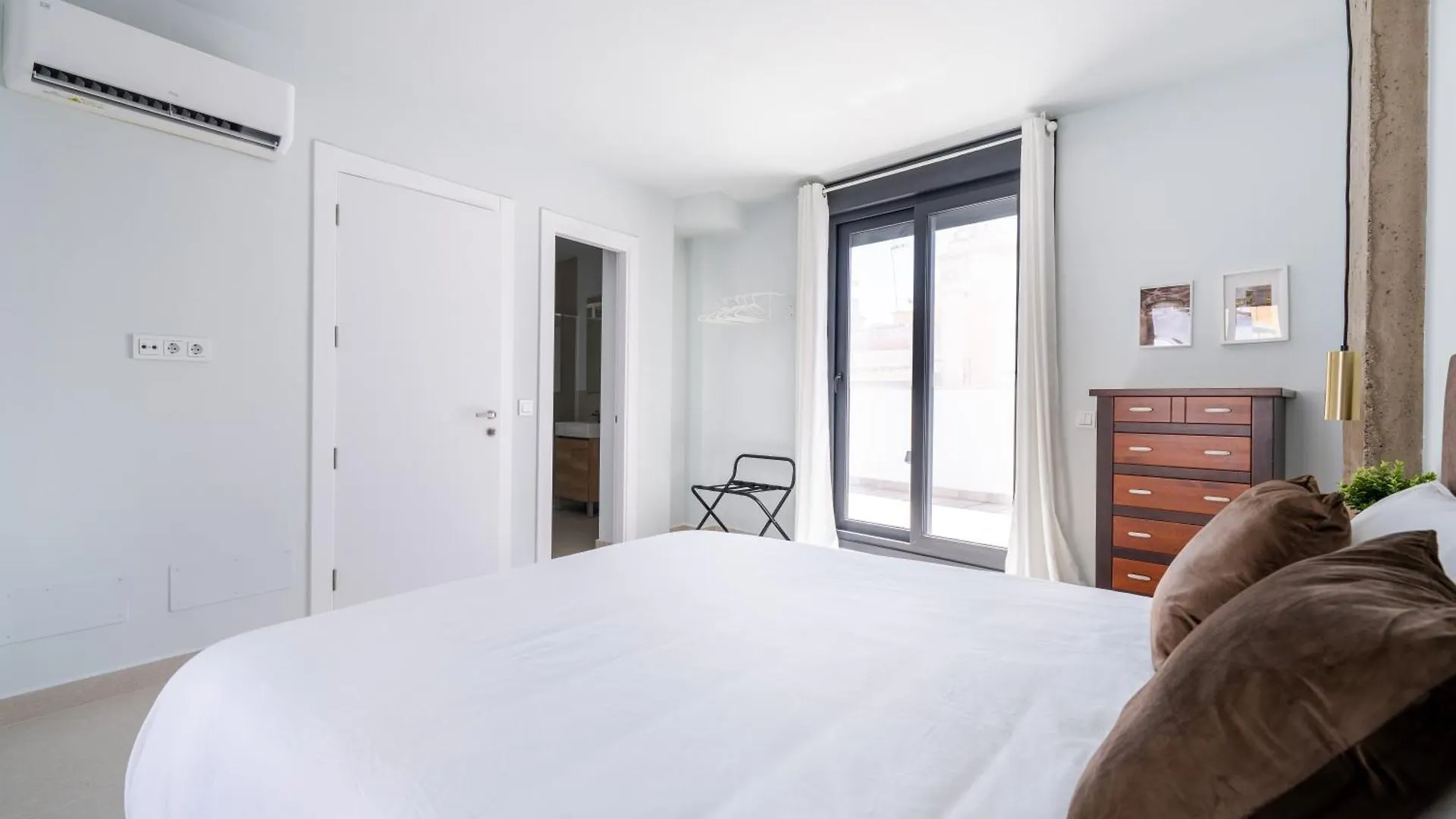 Moott Homes Suites Arco De Braulio Duplex 4 アルメリア 0*,  スペイン